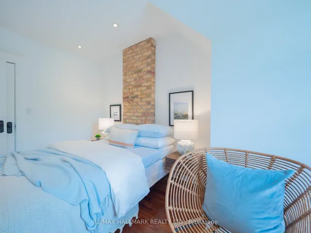 Additional image 31 of 51 Bain Ave