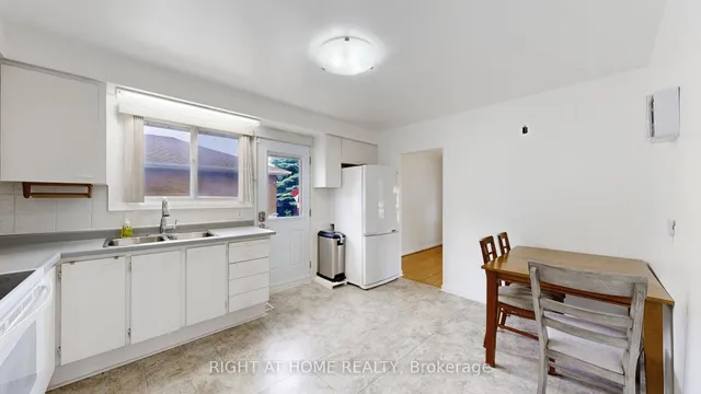 Additional image 12 of 31 Amberjack Blvd