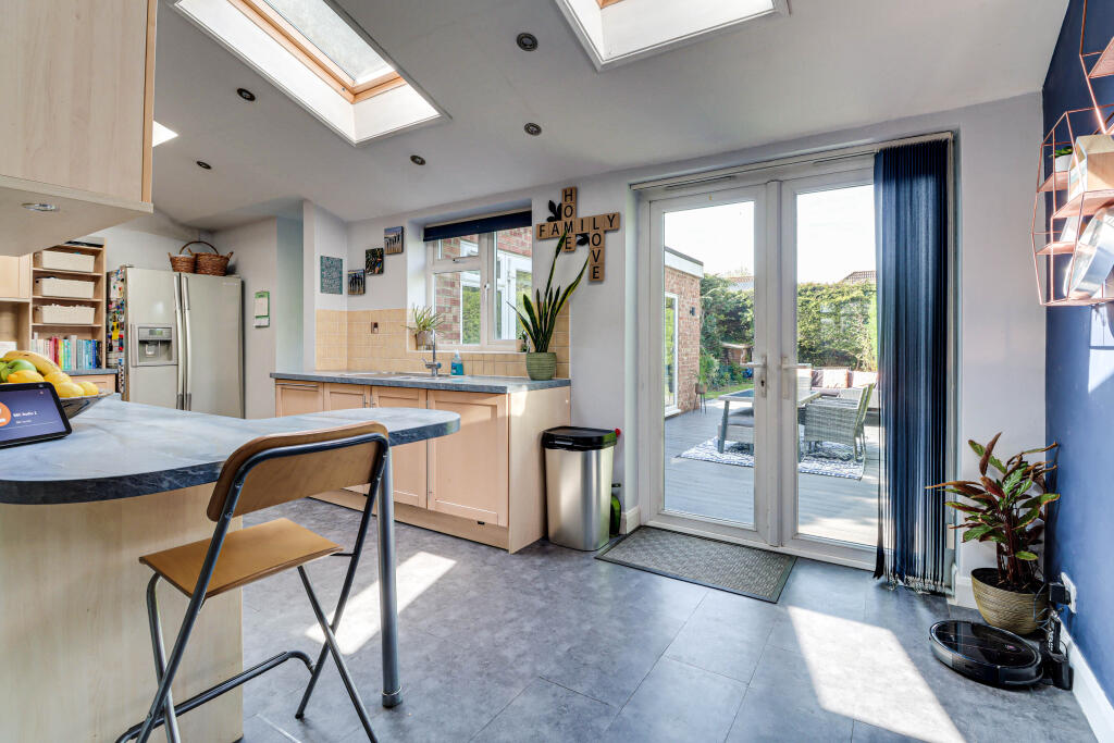 Additional image 3 of Watford Road, Chiswell Green, St Albans, AL2