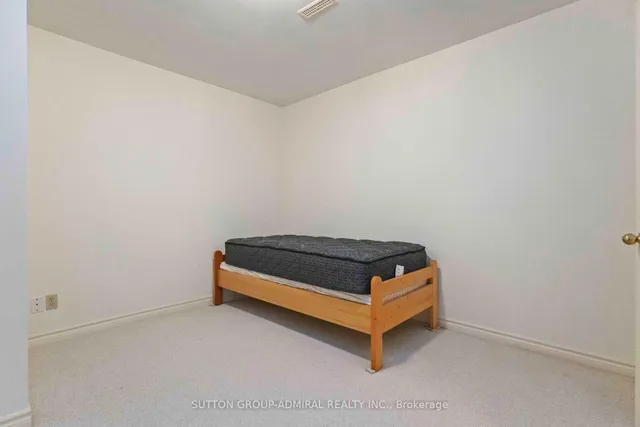 Additional image 44 of 71 Farmstead Rd