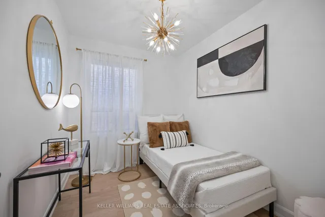 Additional image 21 of 34 Holley Ave