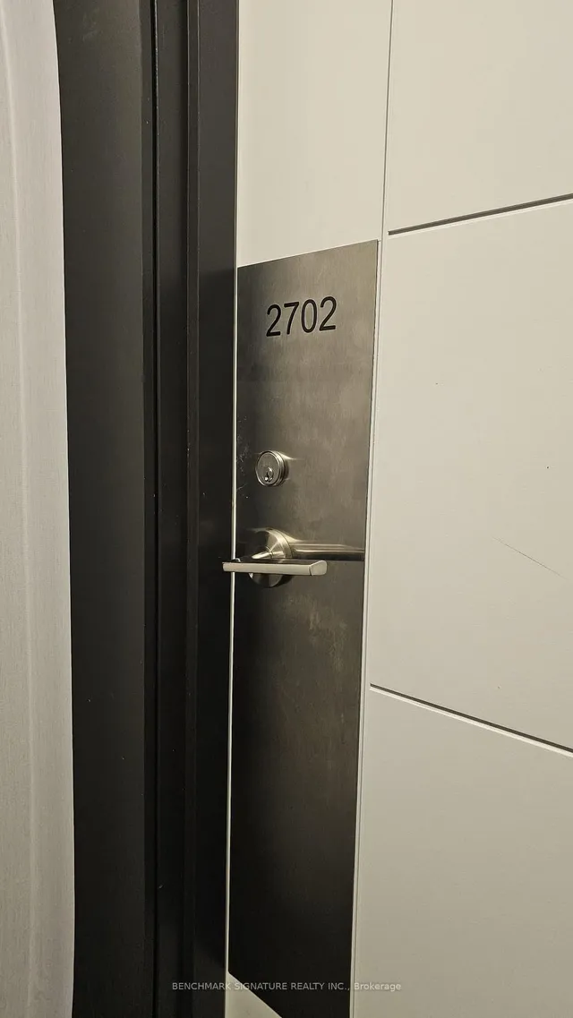 Additional image 6 of 203 College St Unit 2702