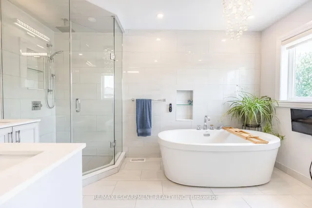 Additional image 25 of 40 Premier Rd