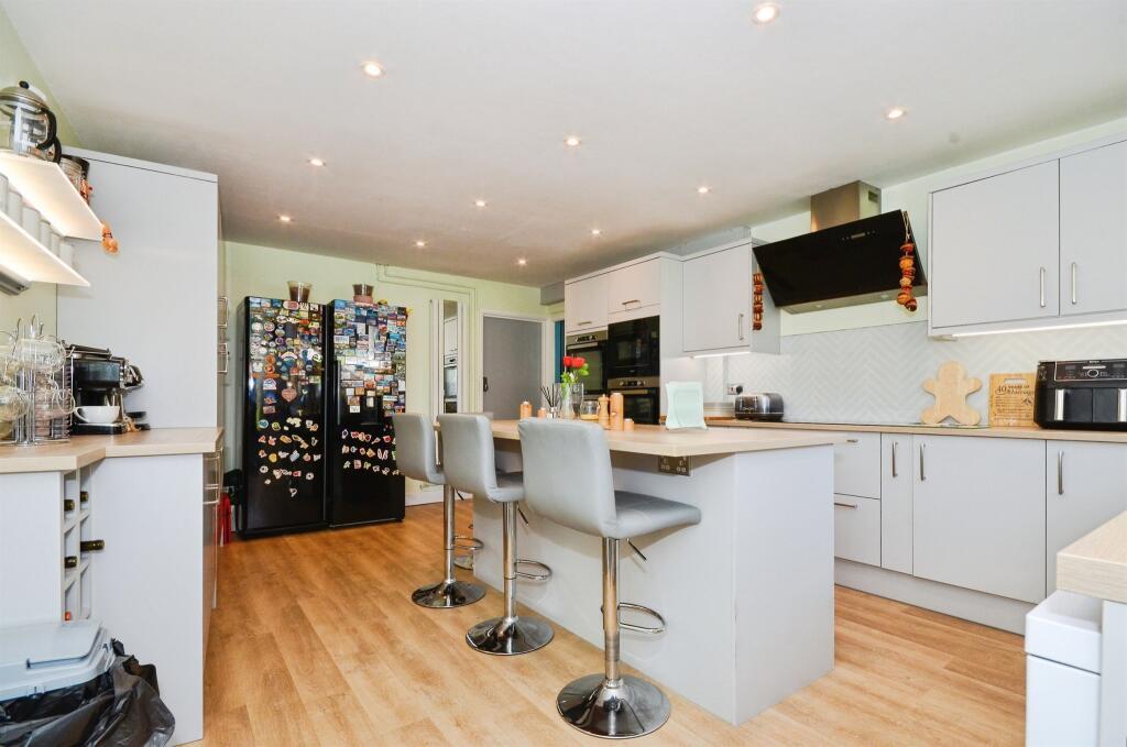 Additional image 11 of Reynards Way, Bricket Wood, ST. ALBANS