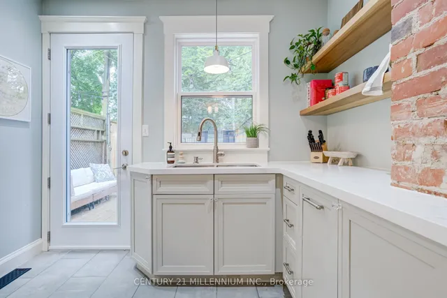 Additional image 16 of 634 Woodbine Ave