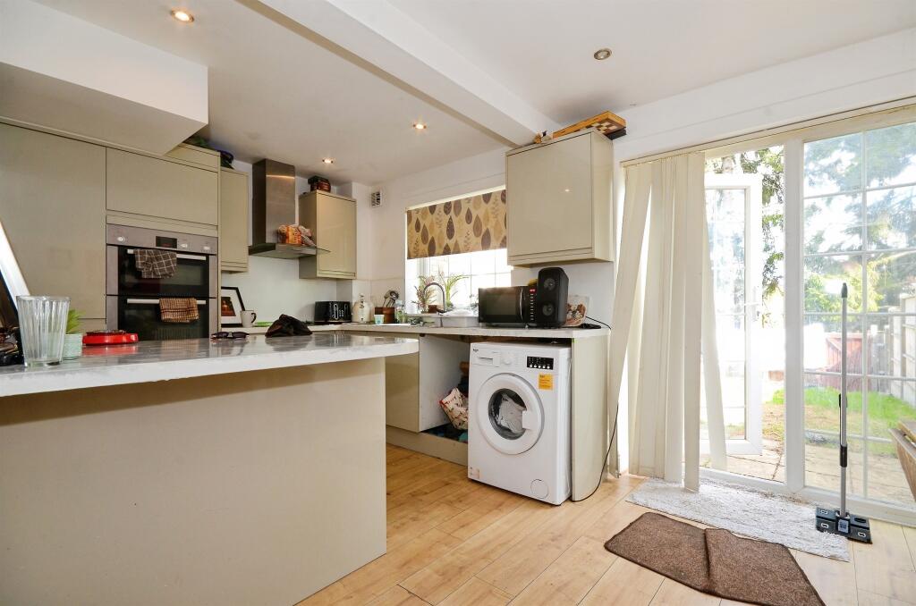 Additional image 6 of Ravenscroft, Harpenden