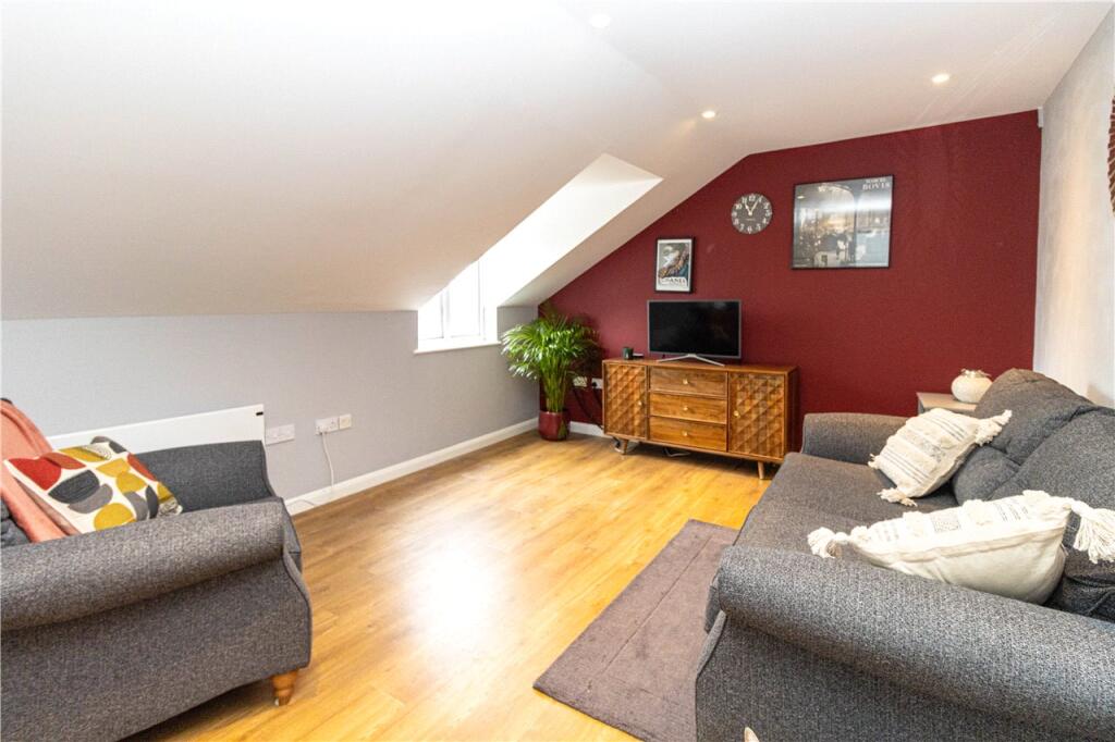 Additional image 5 of Stathams Court, Redbourn, Hertfordshire, AL3