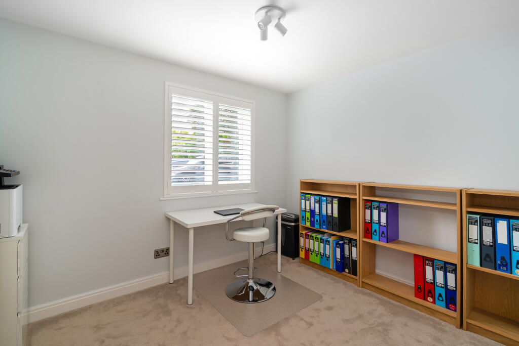 Additional image 6 of Douglas Road, Harpenden, AL5