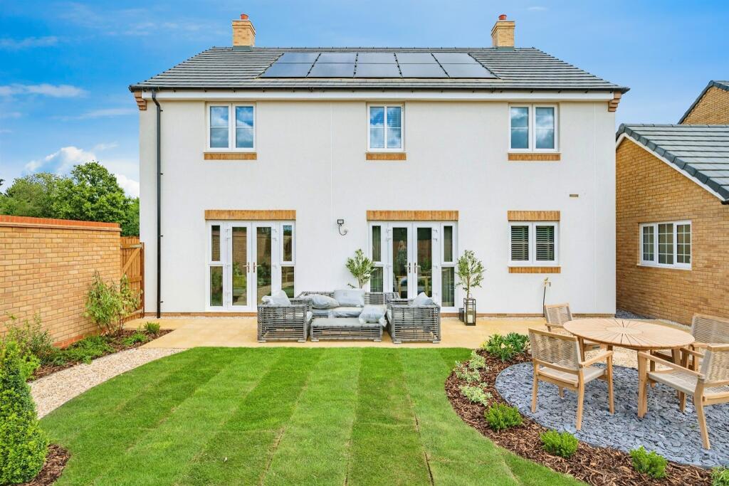 Additional image 16 of Colney Heath Bullens Green Lane, Colney Heath, St. Albans