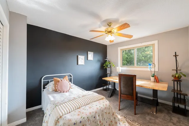 房产图片 21 - 12 Sutton Crt