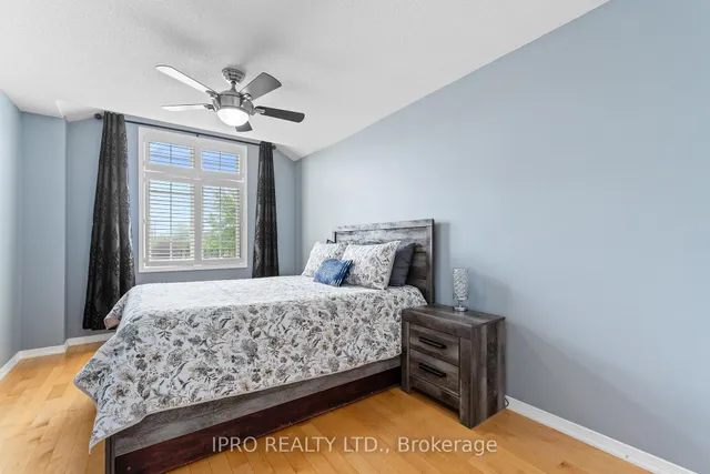 房产图片 22 - 42 Meadow Wood Cres