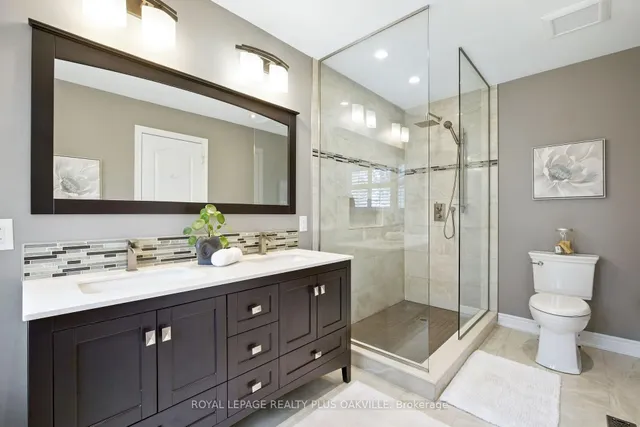 Additional image 24 of 232 Lexington Rd