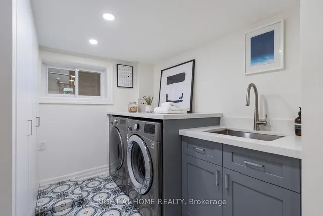 Additional image 33 of 3 Olive Ave