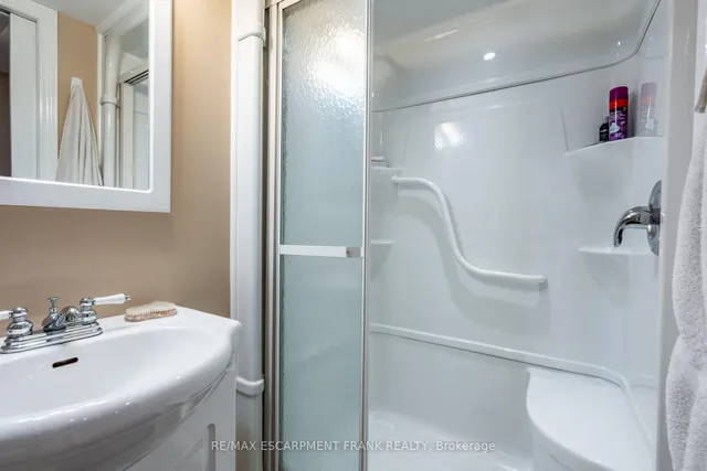 Additional image 40 of 810 GOLF LINKS Rd Unit 23