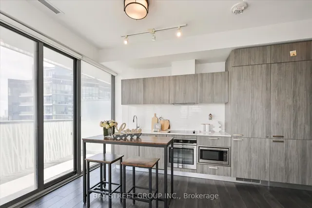 Additional image 10 of 50 Charles St Unit 4303