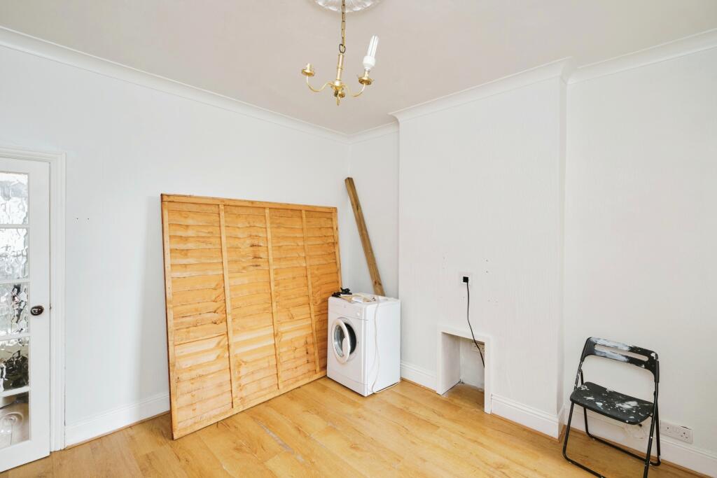 Additional image 3 of Manor Farm Road, Birmingham, B11