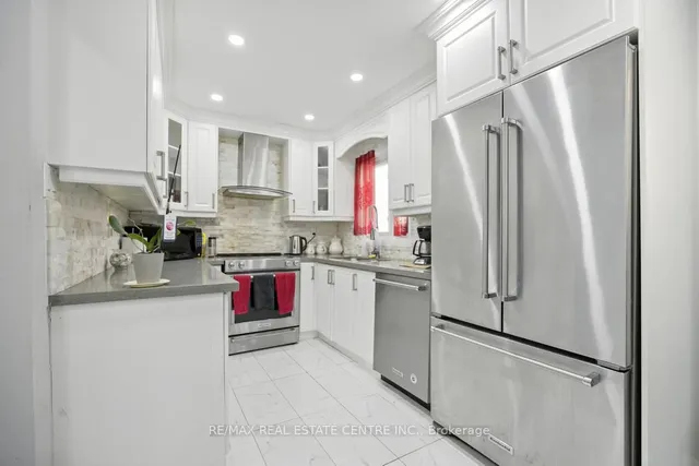 Additional image 14 of 21 Chopin Cres