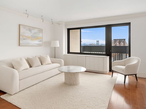 333 Pearl St APT 23A, New York, NY 10038