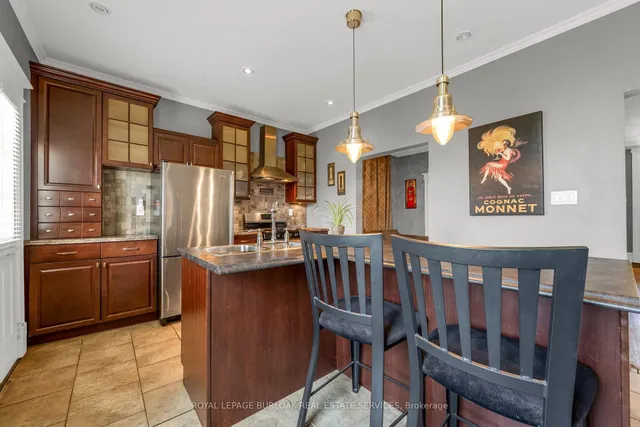 Additional image 9 of 187 Victoria Ave