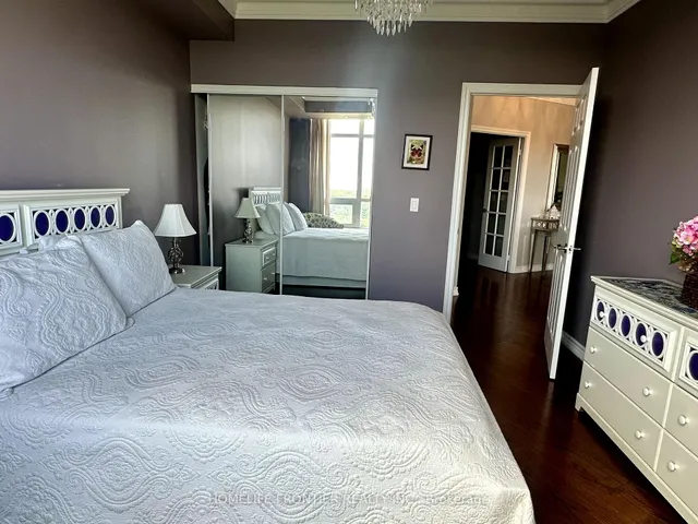 Additional image 11 of 1135 royal york Rd Unit 903