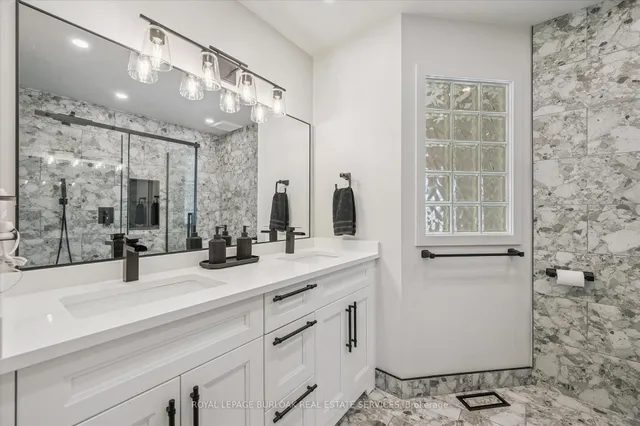 Additional image 31 of 38 Surrey Dr