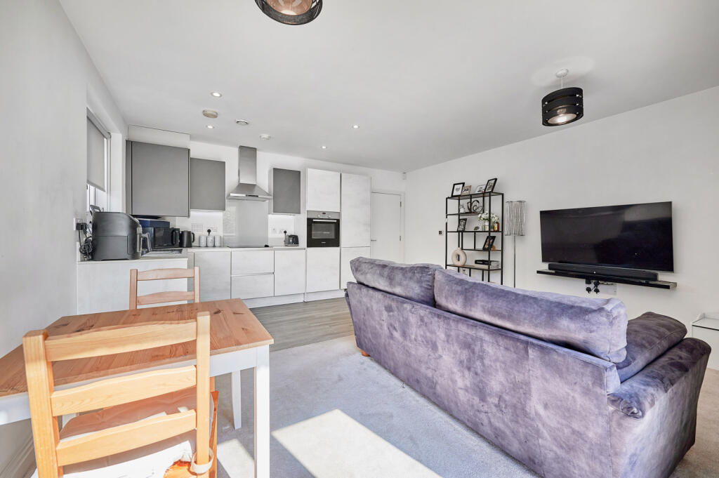 Additional image 4 of Barnes Wallis Way, Bricket Wood, St. Albans, Hertfordshire, AL2