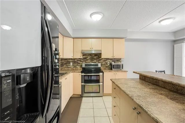 Additional image 13 of 12 Holborn St Unit B11
