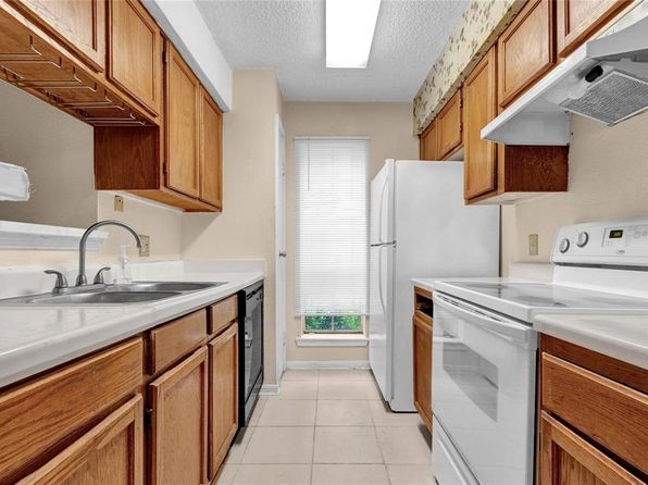 10101 S Gessner Rd APT 409, Houston, TX 77071