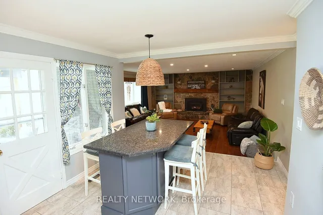 房产图片 25 - 21 Woodside Dr