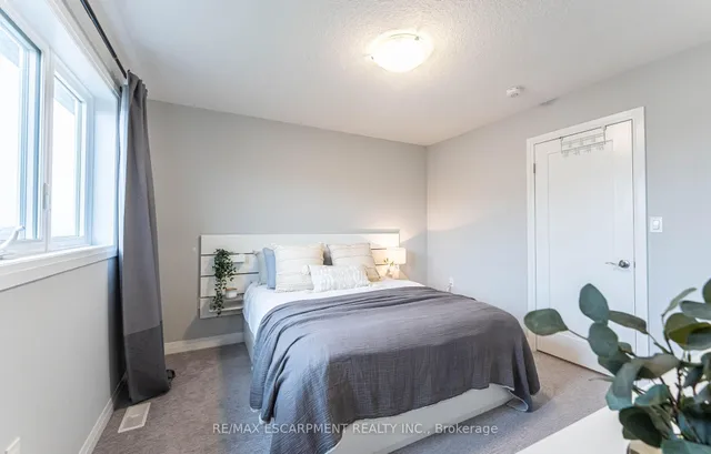 Additional image 14 of 52 AQUARIUS Cres