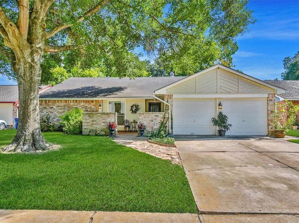 15611 Alta Mesa Dr, Houston, TX 77083