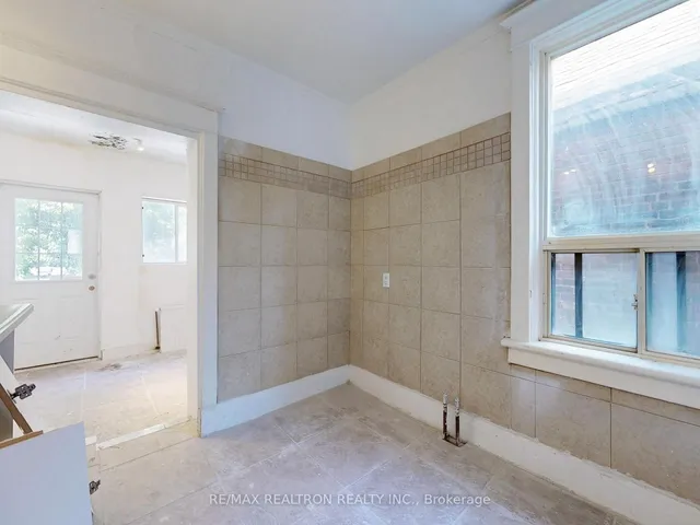 Additional image 25 of 778 Pape Ave