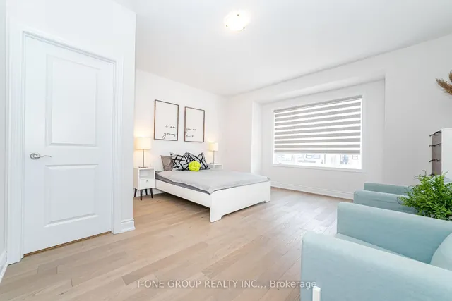 Additional image 33 of 26 Merlin St