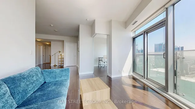 Additional image 7 of 14 York St Unit 5903