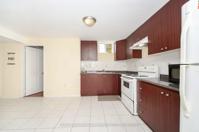 Additional image 39 of 74 Kanashiro St