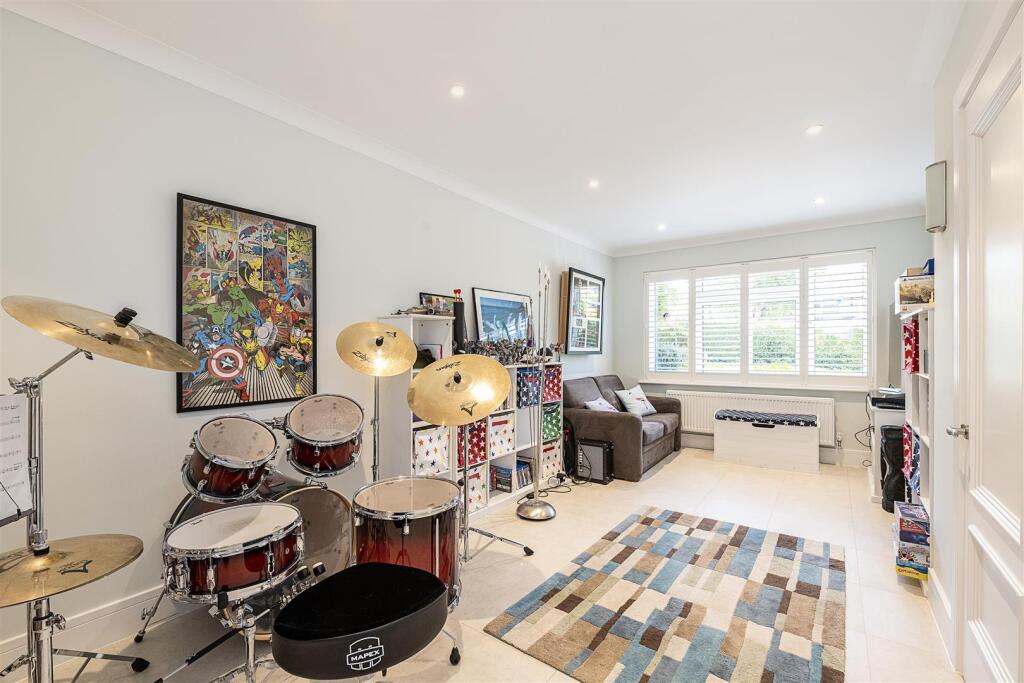 Additional image 6 of Meadway, Harpenden