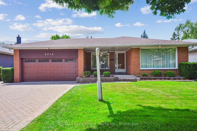 Additional image 3 of 3212 Cedartree Cres