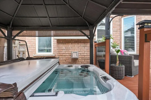 Additional image 41 of 1027 LAIDLAW Dr