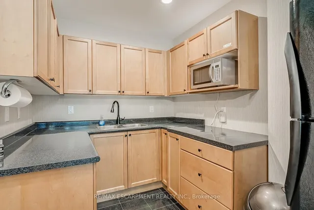 Additional image 35 of 2085 Amherst Heights Dr Unit 108