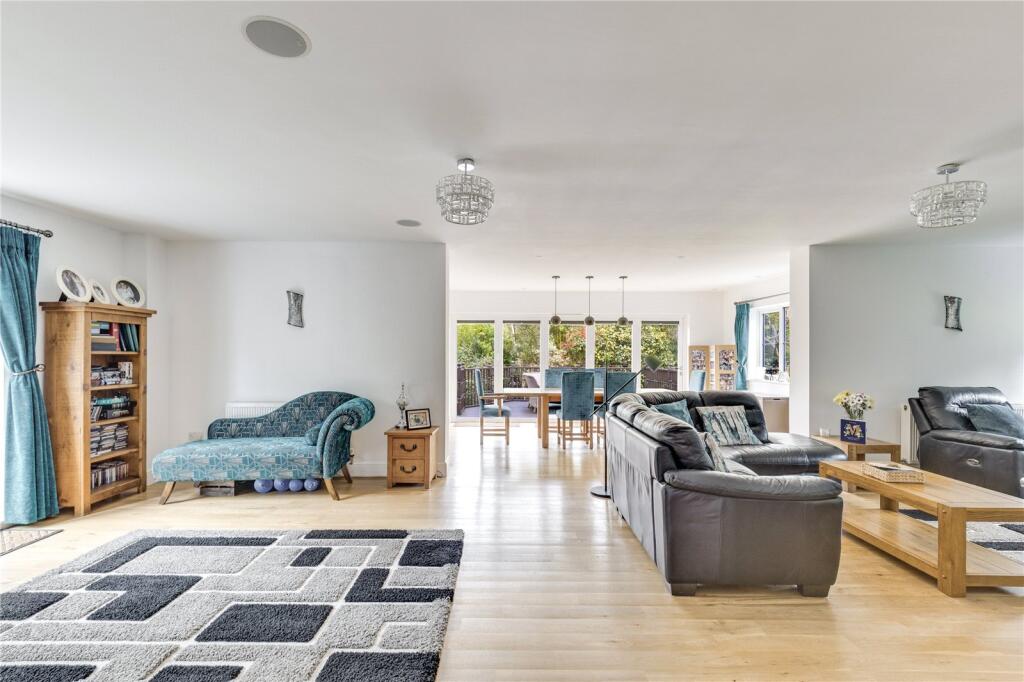 Additional image 4 of Turpins Chase, Oaklands, Welwyn, Hertfordshire, AL6