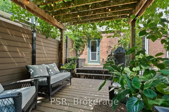 Additional image 33 of 41 Robbins Ave