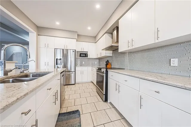 Additional image 9 of 601 Florencedale Cres