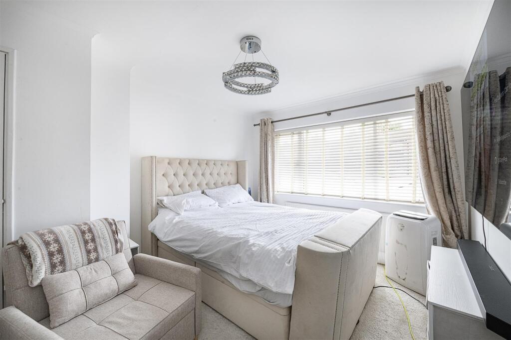 Additional image 7 of Wroxham Way, Harpenden