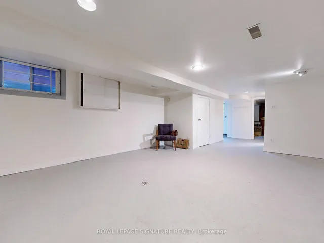 房产图片 32 - 130 Manning Ave