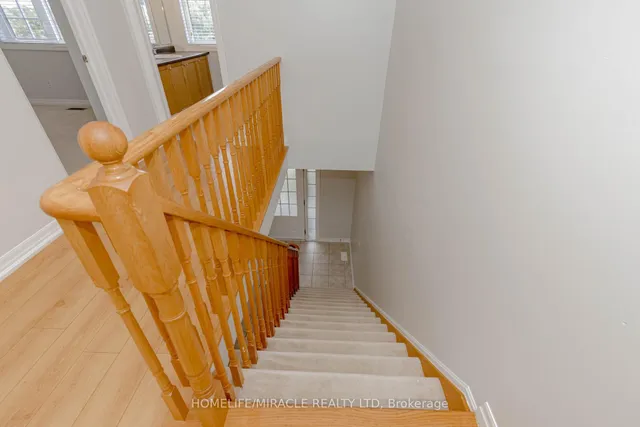 房产图片 17 - 8 Whitmer 街