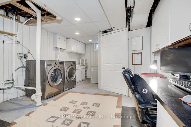 Additional image 38 of 238 KENT Cres