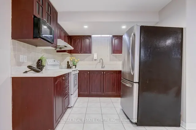 房产图片 31 - 278 Featherstone Rd