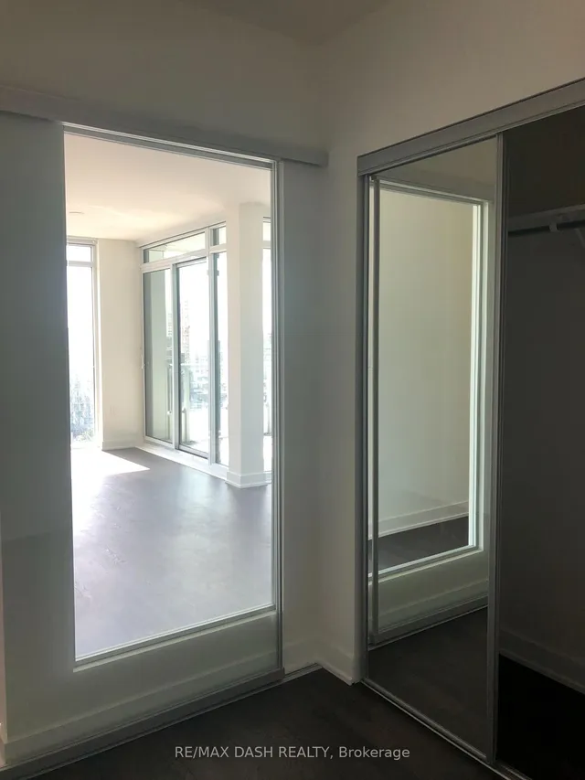 Additional image 11 of 27 Bathurst St Unit 1204W