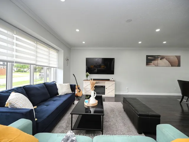 Additional image 12 of 2 Aintree Cres