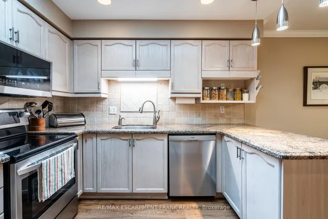 Additional image 5 of 810 GOLF LINKS Rd Unit 23